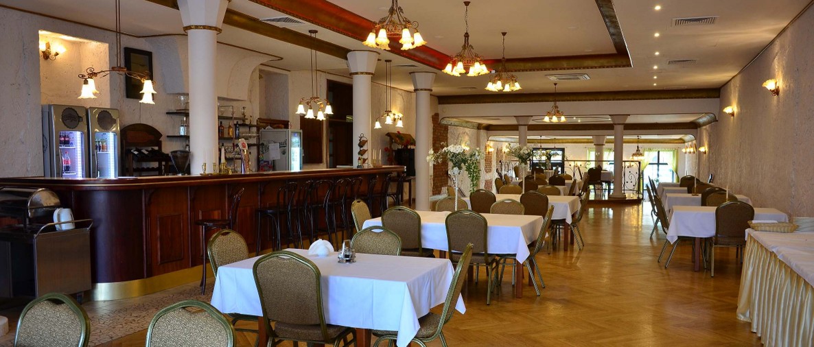 Hotel Bartoszyce komfortowe pokoje noclegi restauracja wypoczynek w Polsce