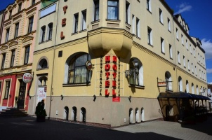Hotel Bartoszyce komfortowe pokoje noclegi restauracja wypoczynek w Polsce