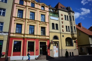 Hotel Bartoszyce komfortowe pokoje noclegi restauracja wypoczynek w Polsce