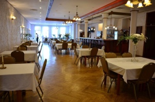 Hotel Bartoszyce komfortowe pokoje noclegi restauracja wypoczynek w Polsce